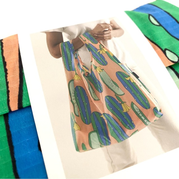 BAGGU • Standard Reusable Bag in Cucumbers - Picture 4 of 4